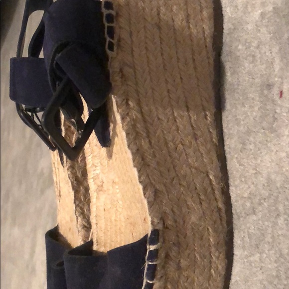 Vince Wedges size 7 - Picture 2 of 2